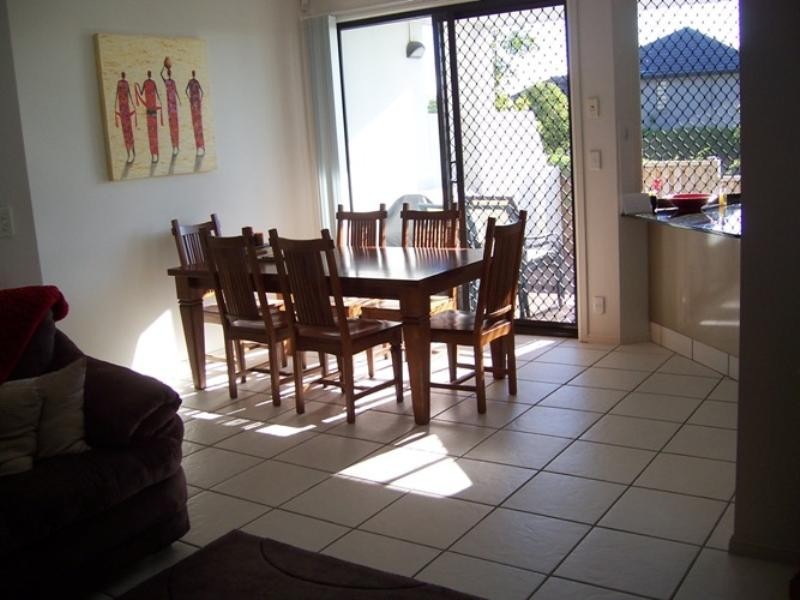 3/2 Blue Ridge Crescent, Varsity Lakes QLD 4227