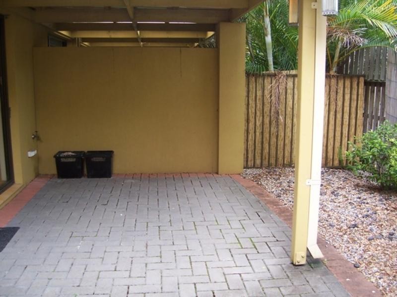 33/37 Paradise Springs Avenue, Robina QLD 4226