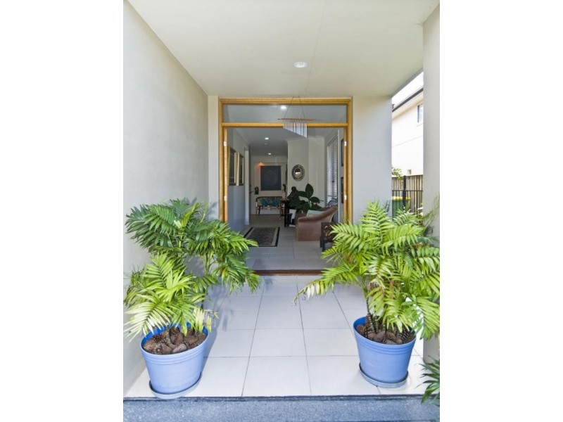 25 Royal Links Drive, Robina QLD 4226