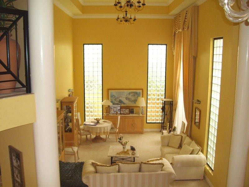 Clear Island Waters QLD 4226