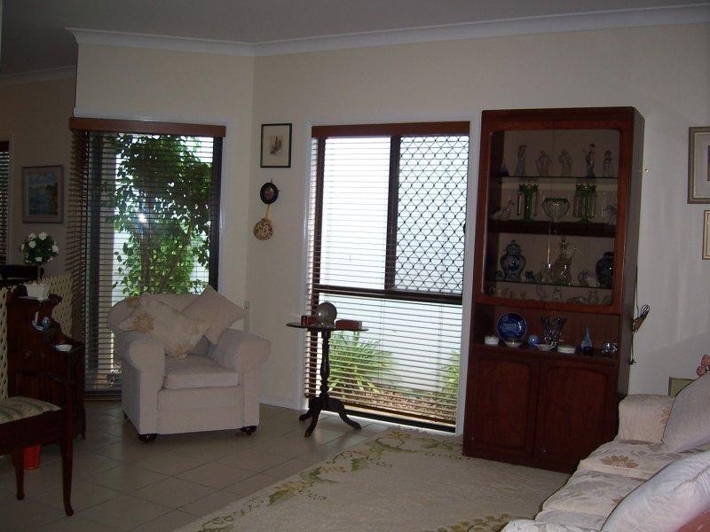 12 Windemere Crescent, Varsity Lakes QLD 4227