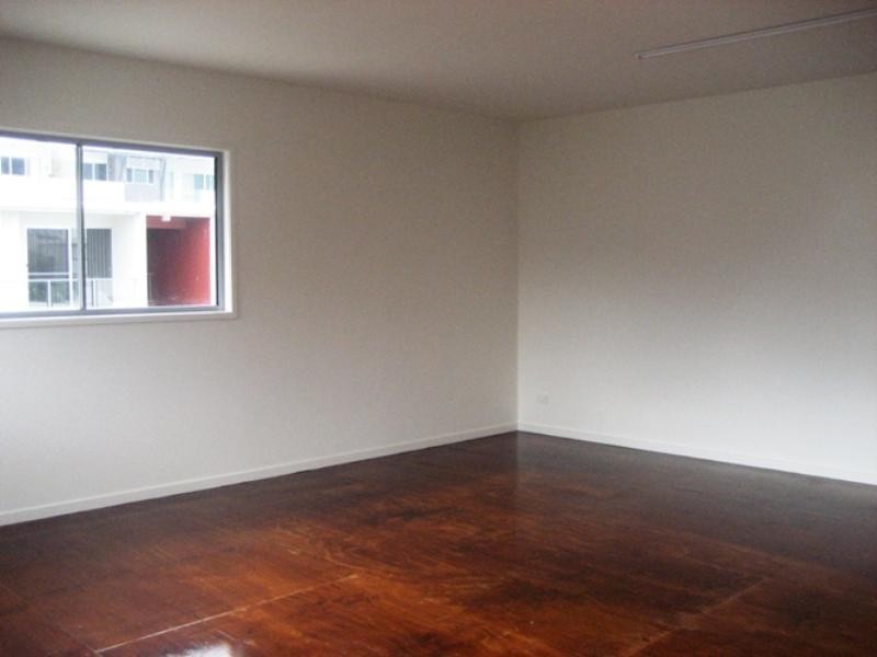 2 Watts Drive, Varsity Lakes QLD 4227