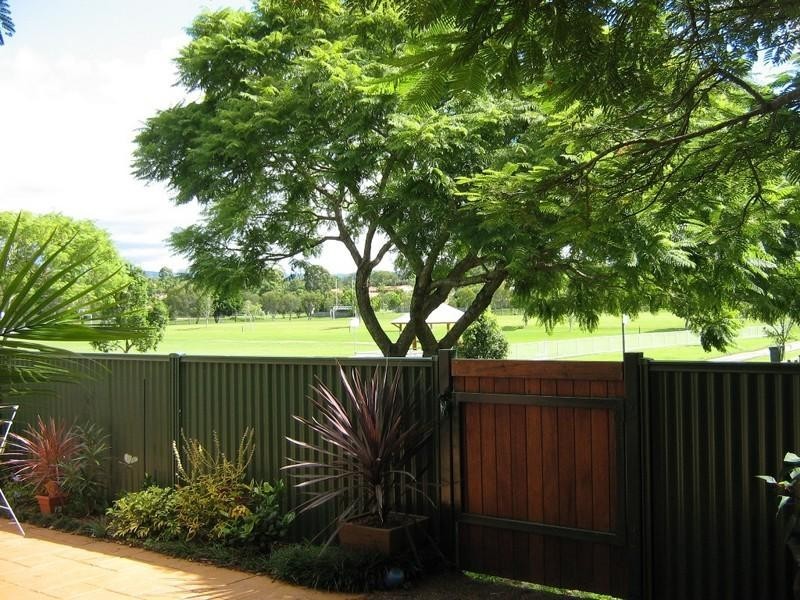 4/44 Frascott Avenue, Varsity Lakes QLD 4227