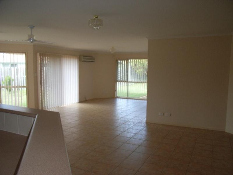 6 Sparford Close, Mudgeeraba QLD 4213