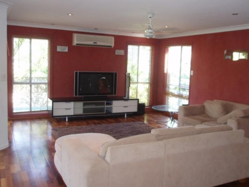 6 Prestwick Court, Robina QLD 4226