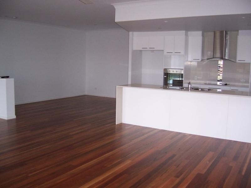 2/8 Mapleton Circuit, Varsity Lakes QLD 4227