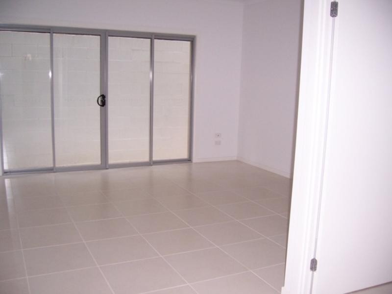 2/8 Mapleton Circuit, Varsity Lakes QLD 4227