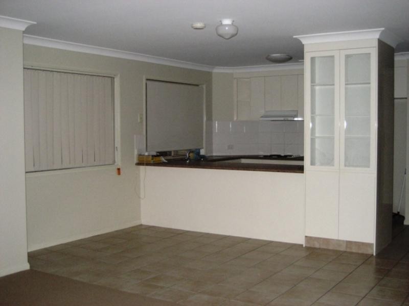 2/14 Dartmouth Court, Varsity Lakes QLD 4227