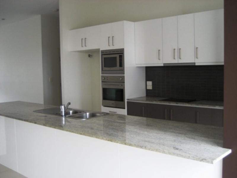 17/10 Valbonne Street, Varsity Lakes QLD 4227