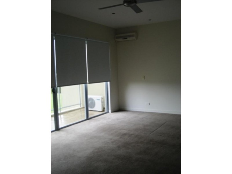 17/10 Valbonne Street, Varsity Lakes QLD 4227