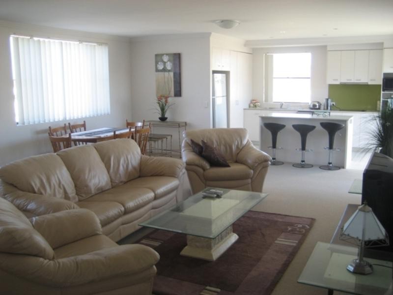 27/201 Market Square, Varsity Parade, Varsity Lakes QLD 4227