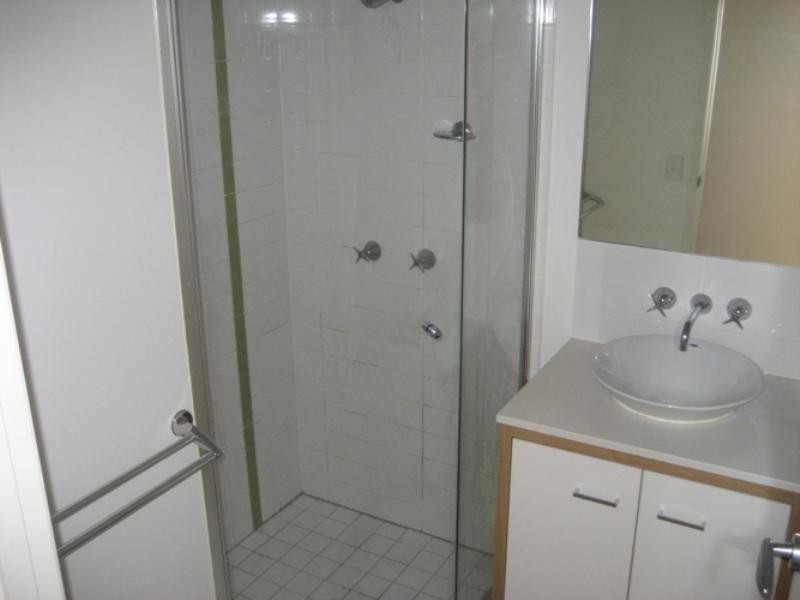 27/201 Market Square, Varsity Parade, Varsity Lakes QLD 4227