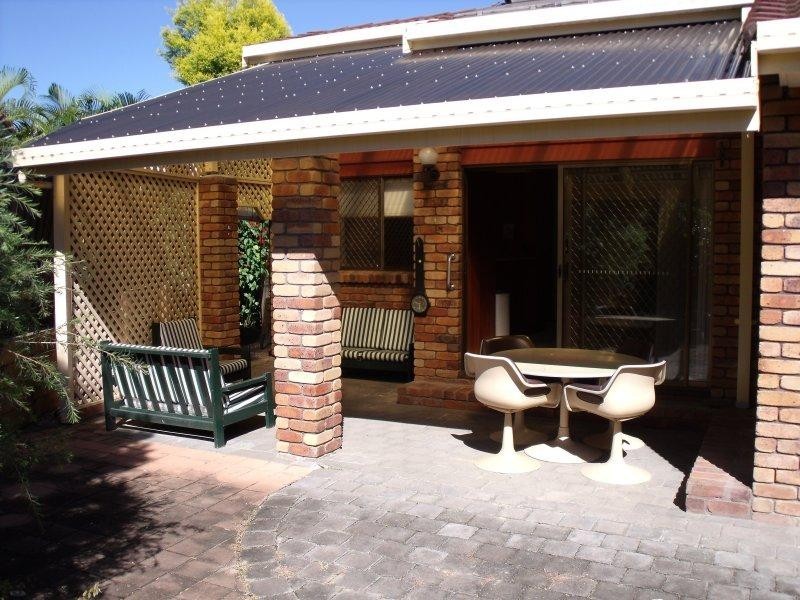 15 Roseville Court, Robina QLD 4226