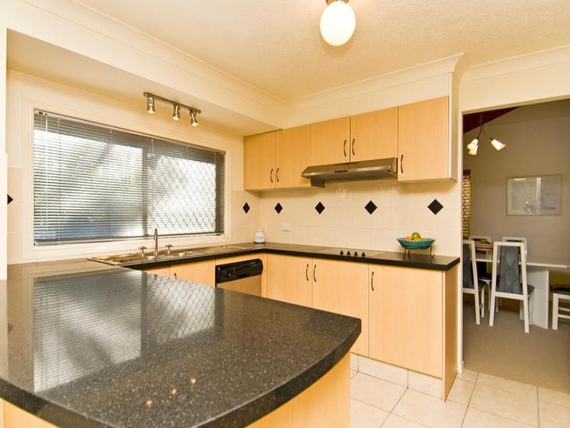 3 Northwood Close, Robina QLD 4226