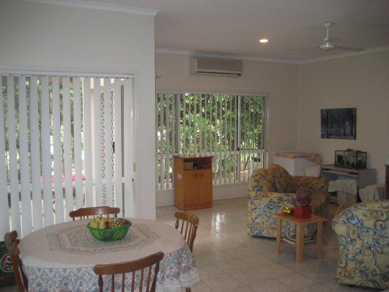 11 Cedarwood Crescent, Robina QLD 4226