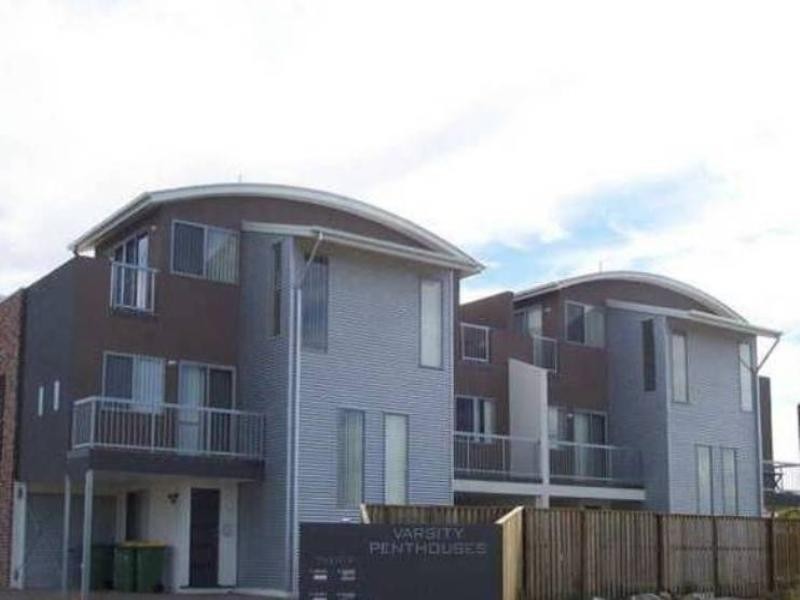 3C/20 Tourangeau Crescent, Varsity Lakes QLD 4227