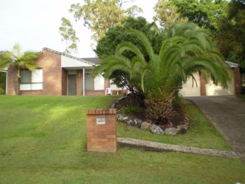 3 Woodlands Way, Parkwood QLD 4214