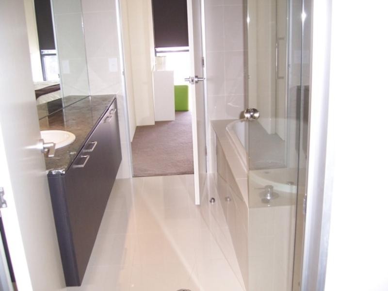 1403/4 Wahroonga Place, Surfers Paradise QLD 4217