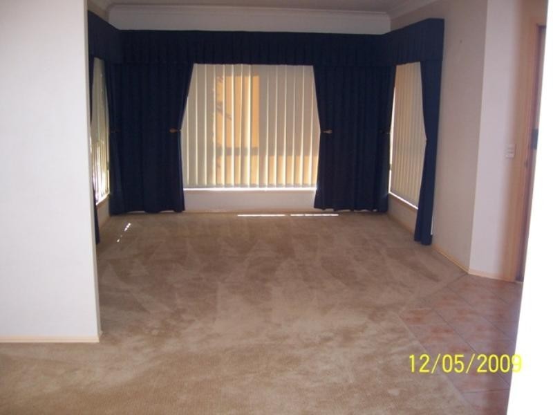 29 Dartmouth Court, Varsity Lakes QLD 4227