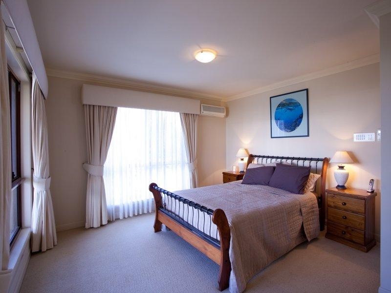 2 Pine Valley Drive, Robina QLD 4226