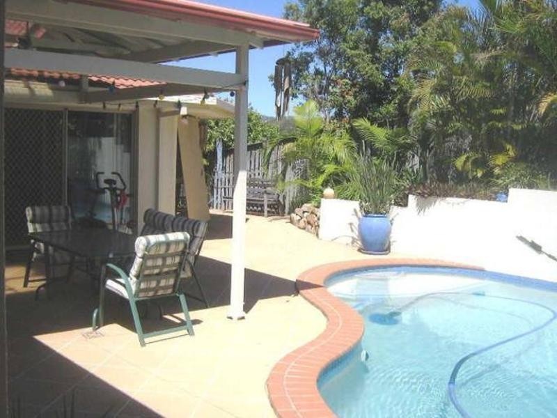 15 Wiltshire Drive, Mudgeeraba QLD 4213