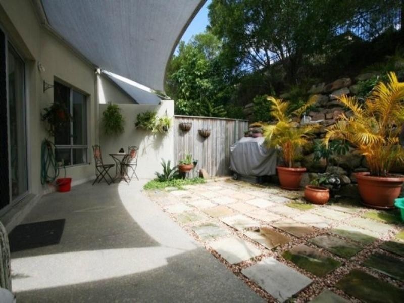 2/10 Mapleton Circuit, Varsity Lakes QLD 4227