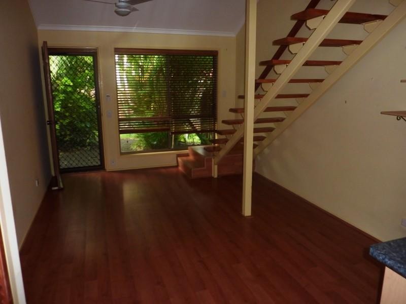 30 Sportsman Avenue, Mermaid Beach QLD 4218