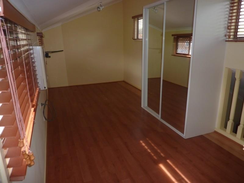 30 Sportsman Avenue, Mermaid Beach QLD 4218