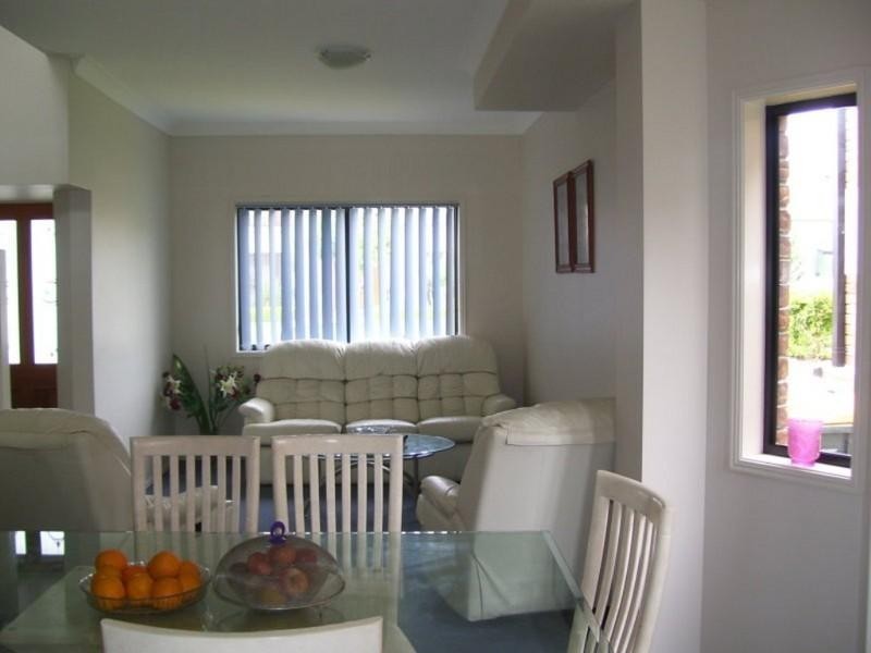 5 Andorra Place, Varsity Lakes QLD 4227