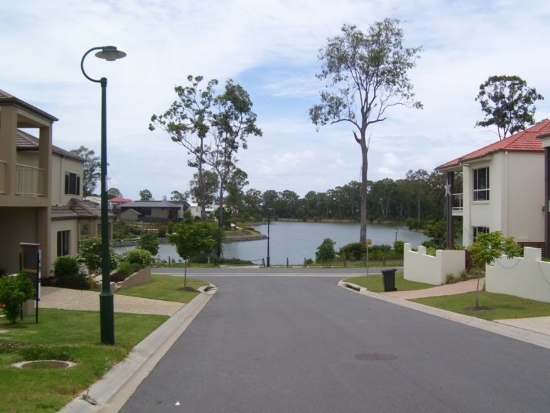 5 Andorra Place, Varsity Lakes QLD 4227