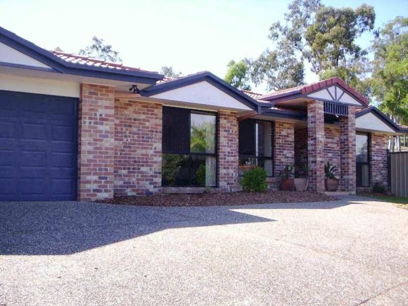 8 Errol Flynn Court, Parkwood QLD 4214