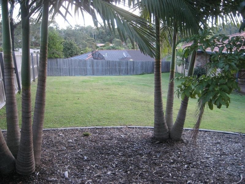 8 Errol Flynn Court, Parkwood QLD 4214