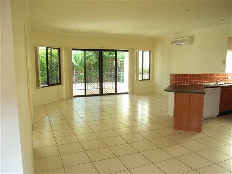 13 Hillridge Crescent, Varsity Lakes QLD 4227