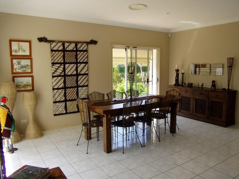 2040 Carlton Drive, Hope Island QLD 4212