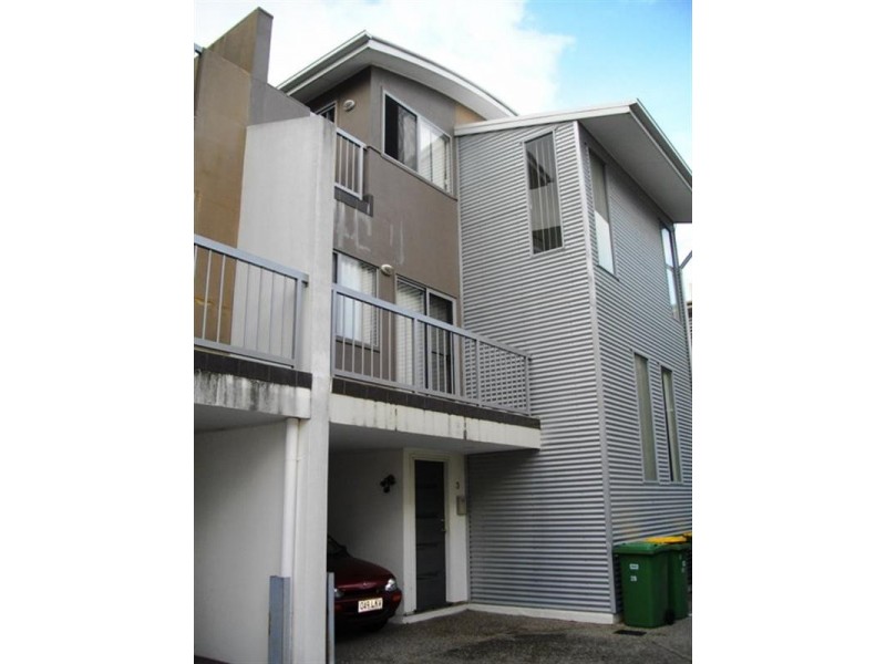 3B/20 Tourangeau Crescent, Varsity Lakes QLD 4227