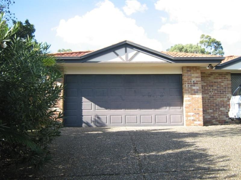 8 Errol Flynn Court, Parkwood QLD 4214