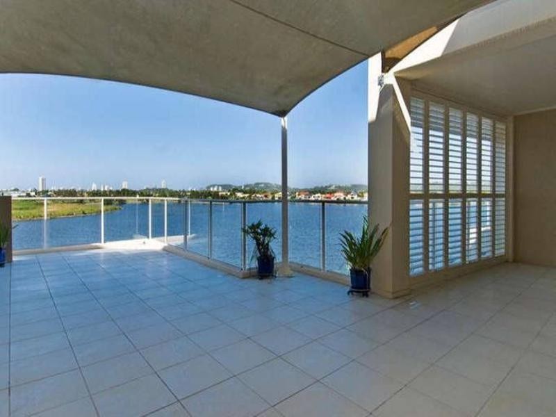 181/251 Varsity Parade, Varsity Lakes QLD 4227