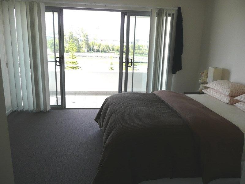 8/29 Peyra Crescent, Varsity Lakes QLD 4227