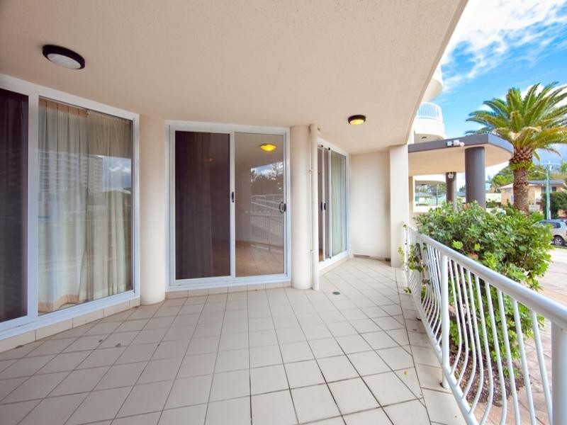 102/6 Douglas Street, Kirra QLD 4225