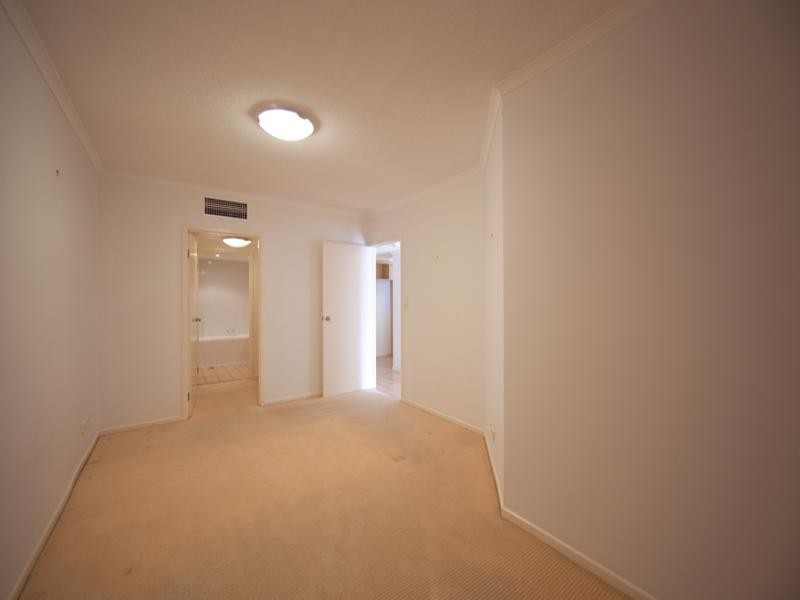 102/6 Douglas Street, Kirra QLD 4225