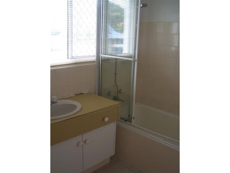 4/1969 Gold Coast Highway, Burleigh Heads QLD 4220