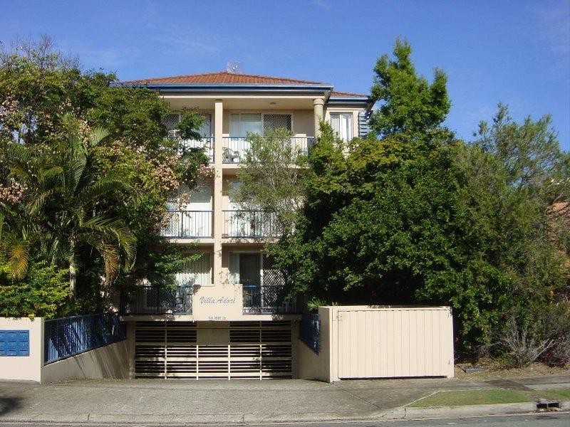 13/4 Adori Street, Chevron Island QLD 4217