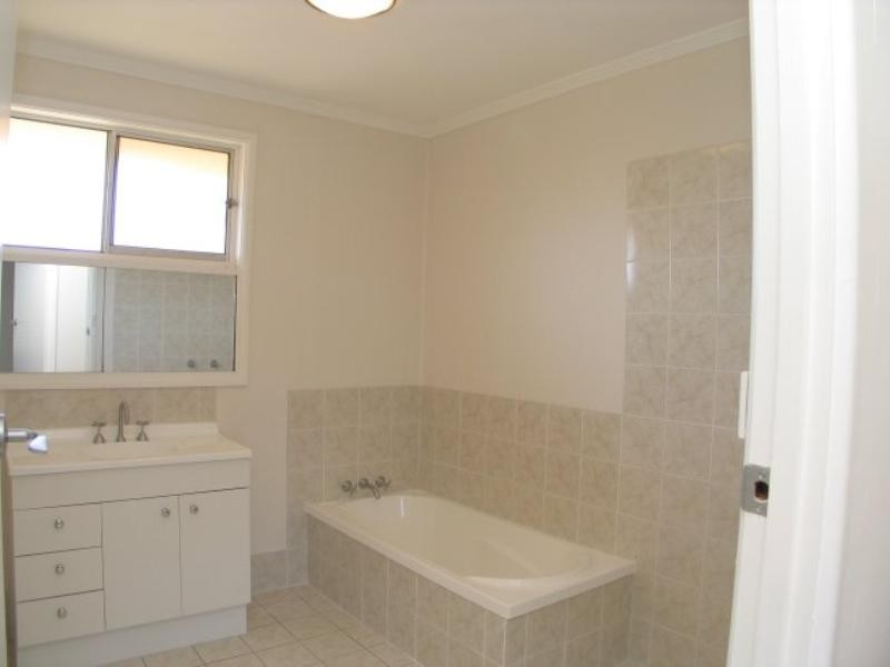 15 Korina Avenue, Kirra QLD 4225