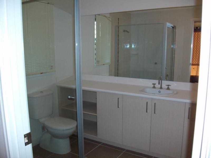 48 Runway Street, Upper Coomera QLD 4209