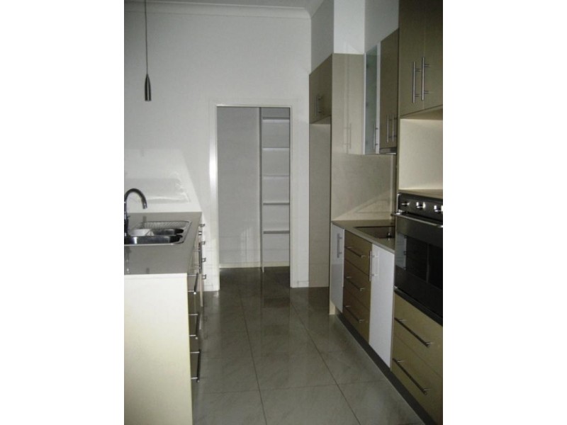 2/61 Azzura Drive, Varsity Lakes QLD 4227