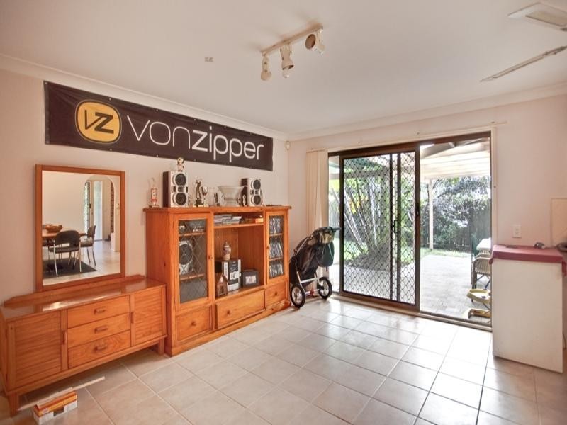 24 Indooroopilly Court, Robina QLD 4226