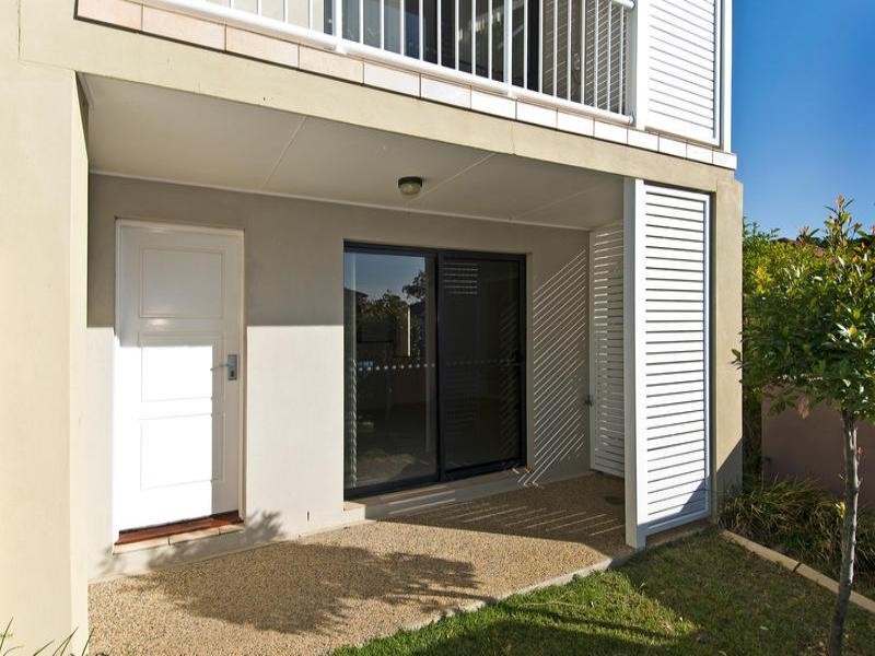 1/12 Geraldton Drive, Varsity Lakes QLD 4227