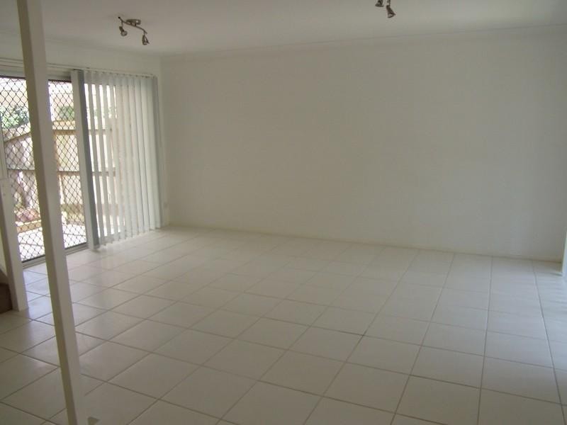 3/63 Benowa Road, Benowa QLD 4217