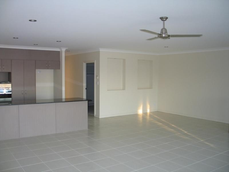 25A Heights Drive, Robina QLD 4226