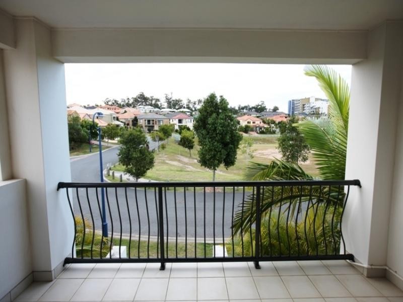 1/31 Northshore Avenue, Varsity Lakes QLD 4227